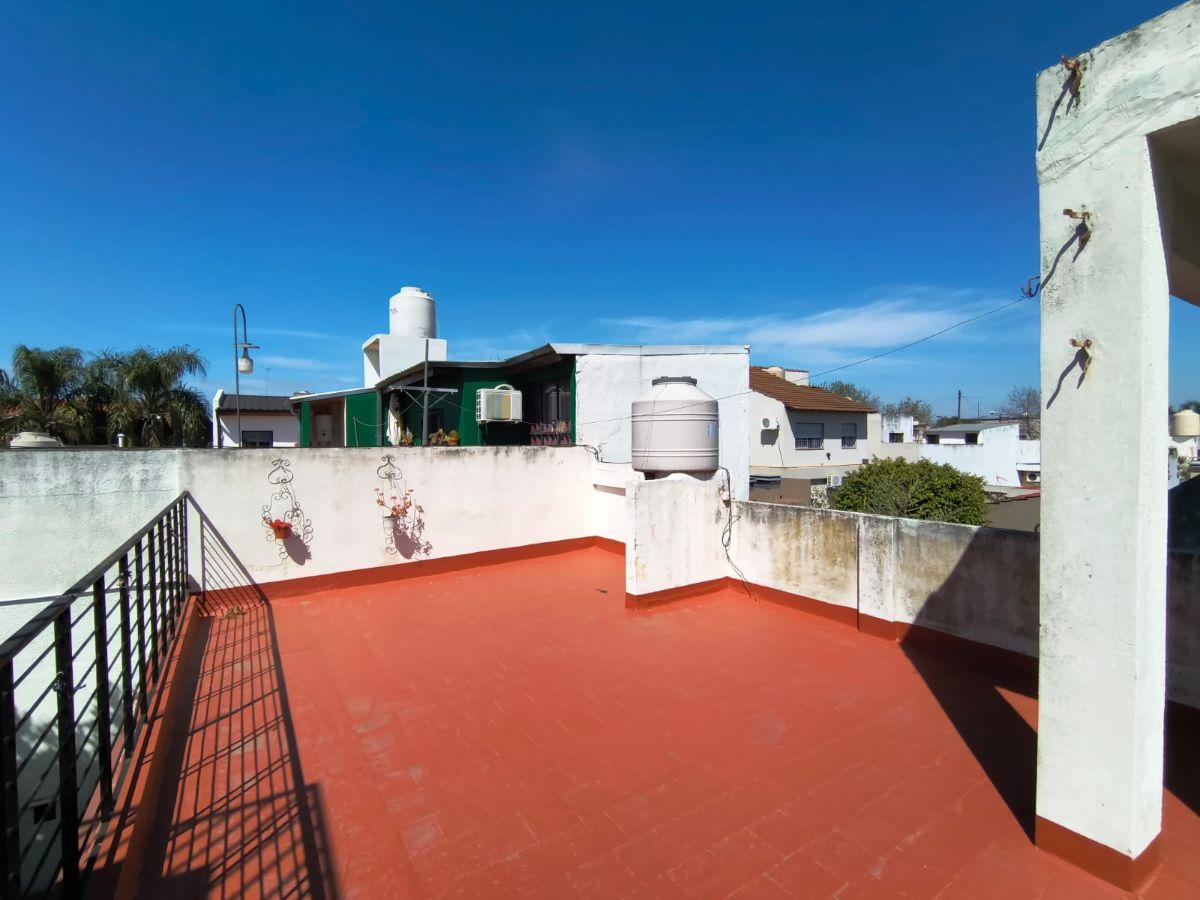 Foto de Amplio PH 3 Ambientes ingreso por pasillo - Con patio y terraza, imagen 5