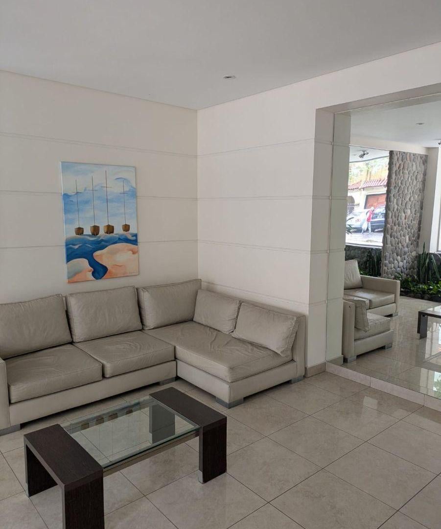 Foto de Semipiso de 2 ambientes en Villa Urquiza - Edificio con pileta, imagen 2