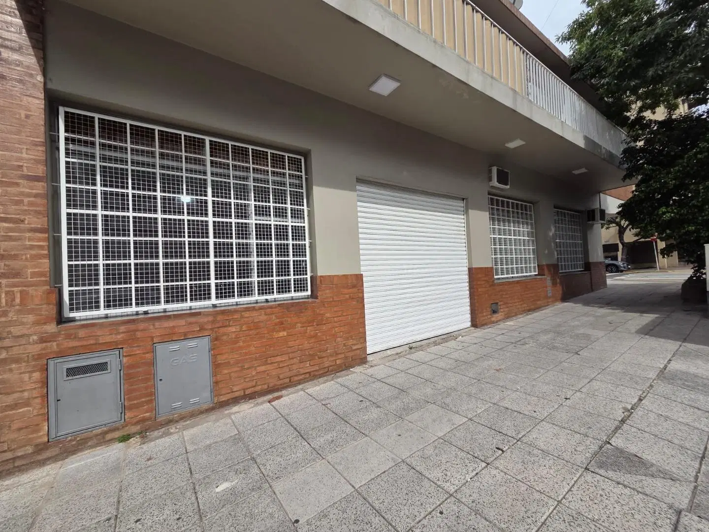 Alquiler Oficina local deposito SIN EXPENSA Parque Chacabuco 5