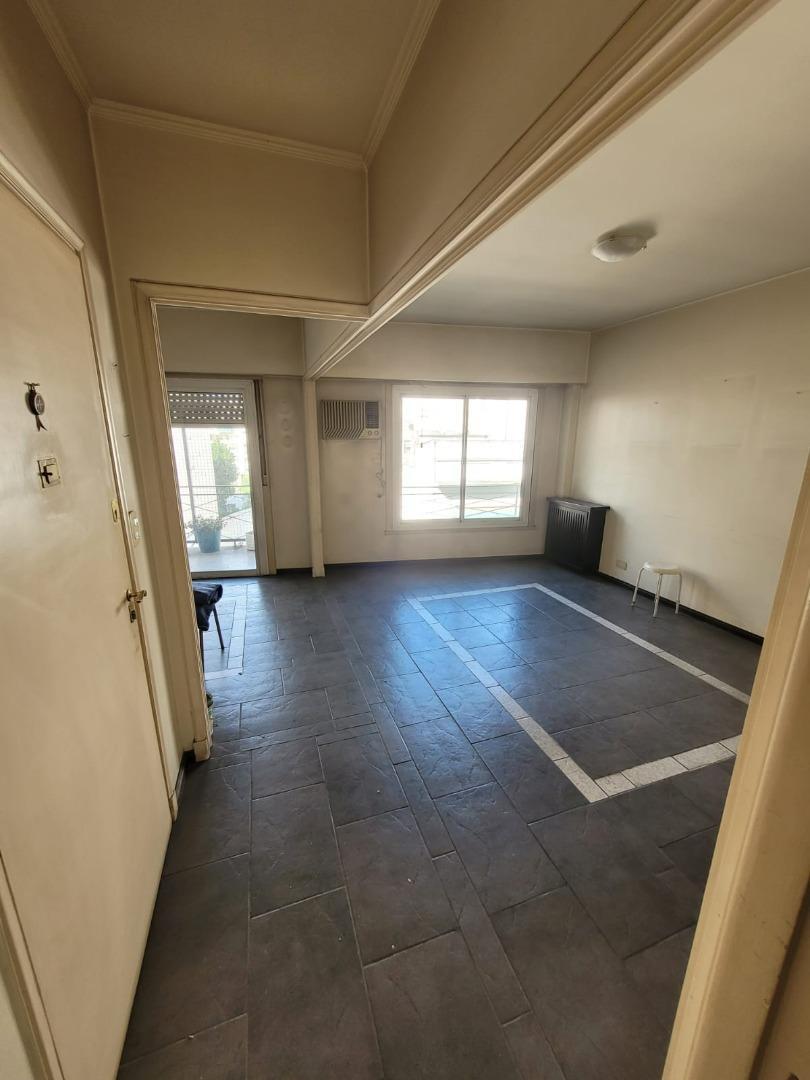 Foto de Venta 4 ambientes,balcón, APTO PROF,excelente ubic Caballito, imagen 5