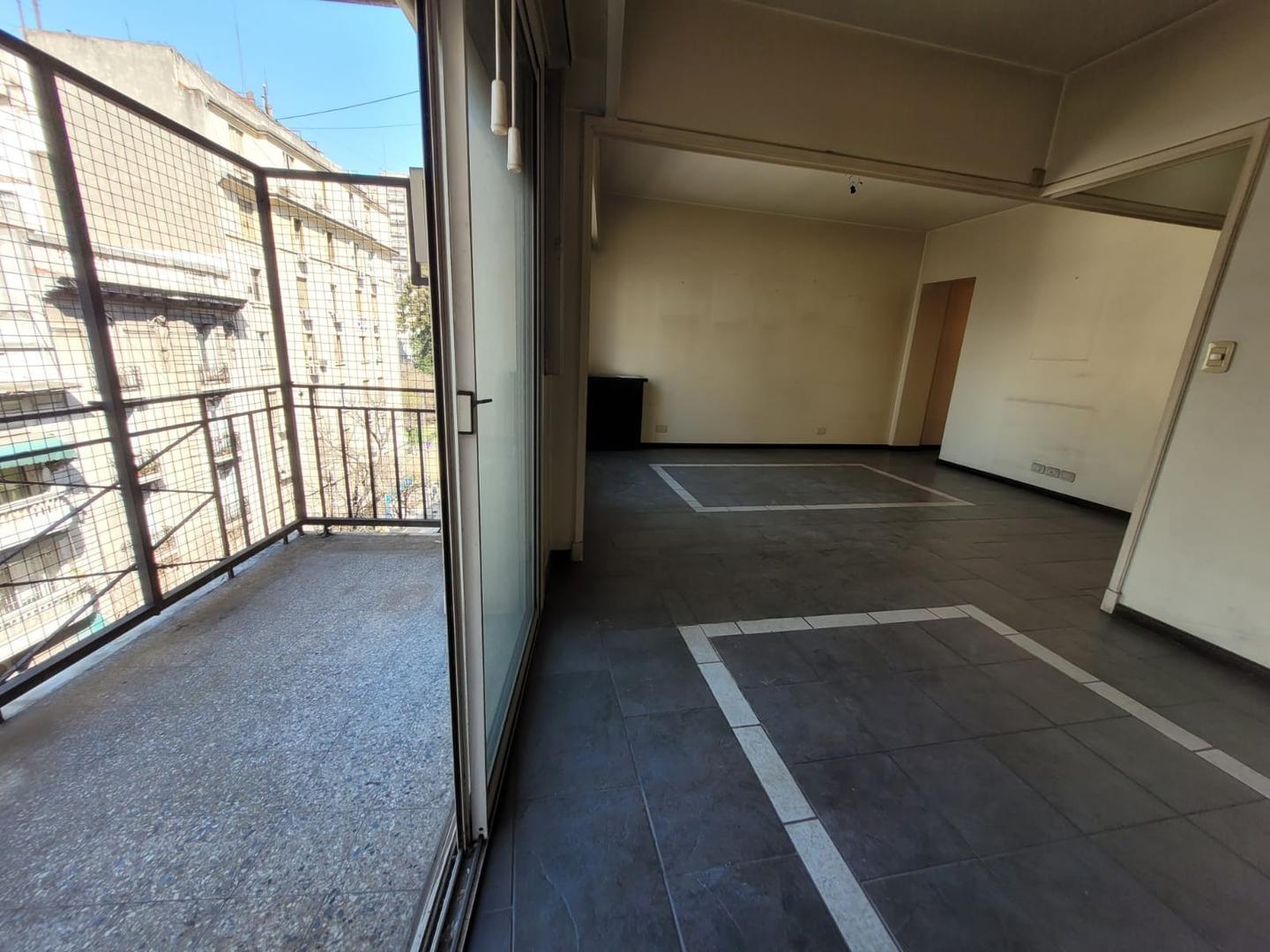 Foto de Venta 4 ambientes,balcón, APTO PROF,excelente ubic Caballito, imagen 3