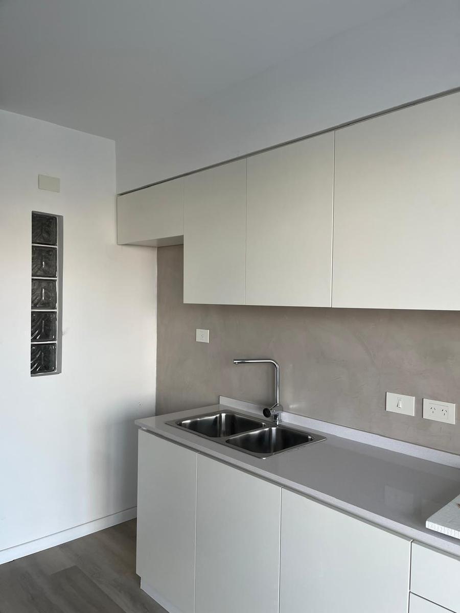Venta Departamento - Monoambiente Divisible - Balcon Aterrazado - Kamado - Energia Solar - Toil 4