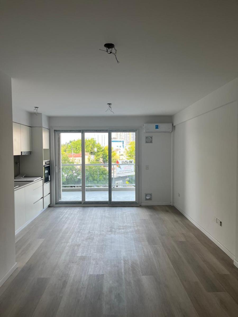Venta Departamento - Monoambiente Divisible - Balcon Aterrazado - Kamado - Energia Solar - Toil 2