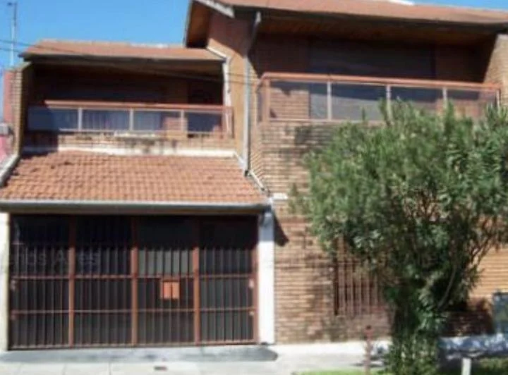 Alquiler de Casa 5 amb.  en el barrio de Saavedra. 1
