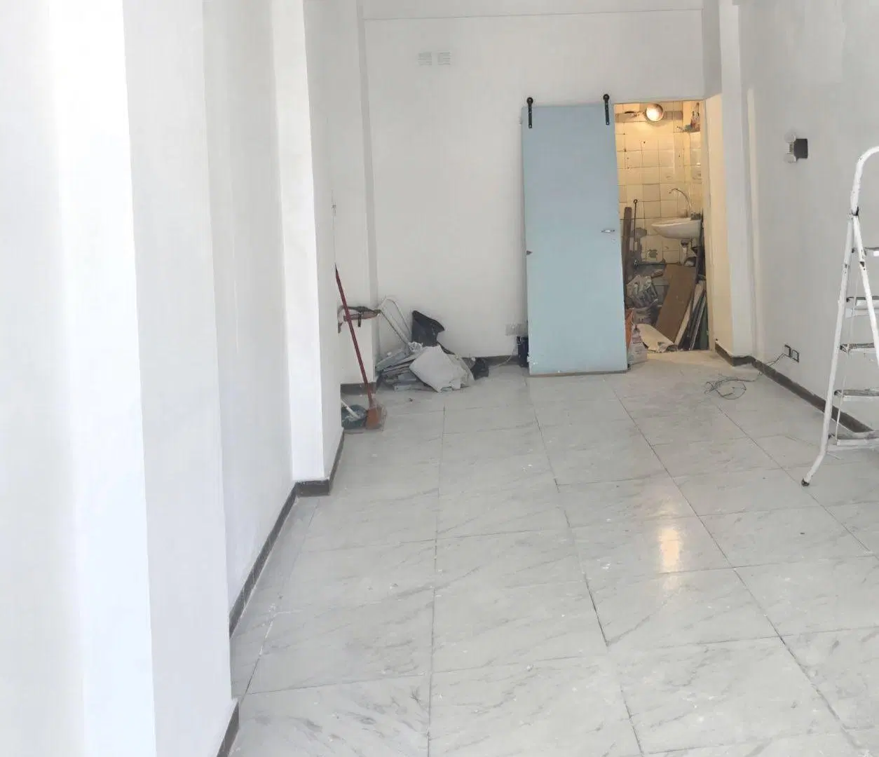 Local comercial en pleno barrio de Flores 4