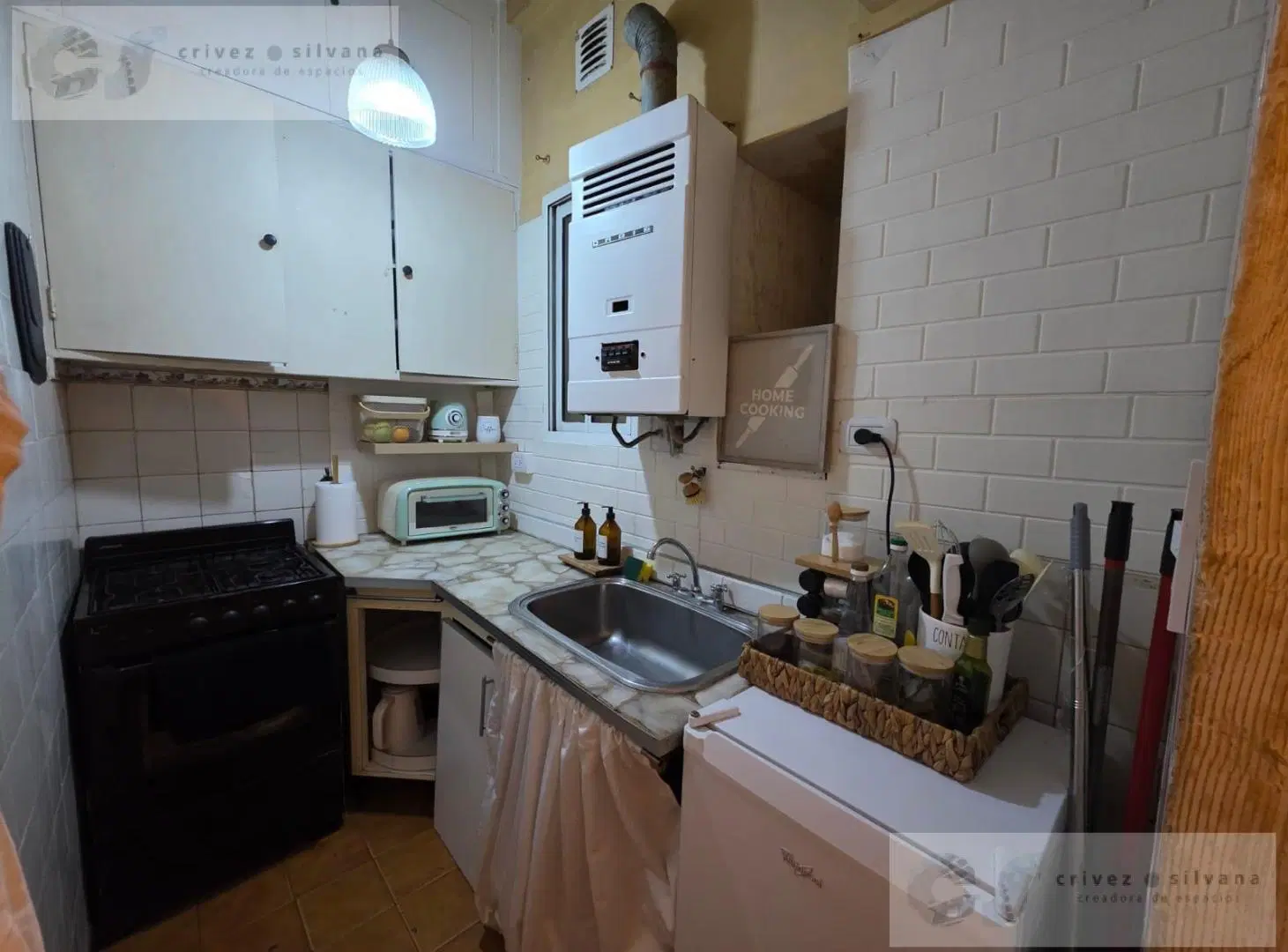 Monoambiente dividido con balcón en venta en el barrio de Balvanera 8