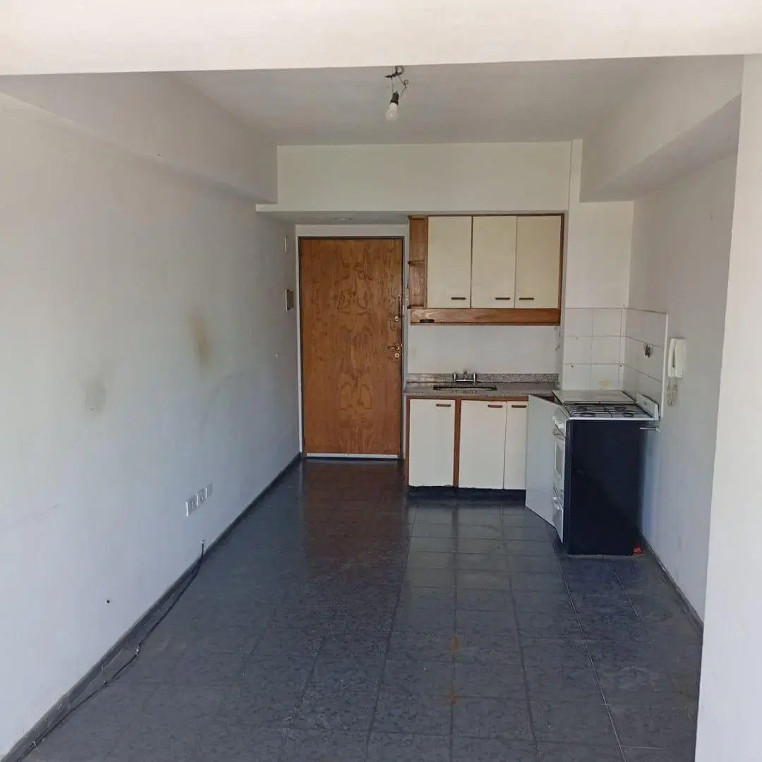 Monoambiente en alquiler Villa Devoto sobe Av. San Martin. 3