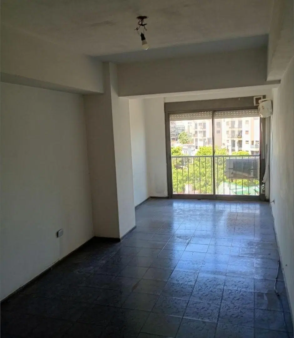 Monoambiente en alquiler Villa Devoto sobe Av. San Martin. 2