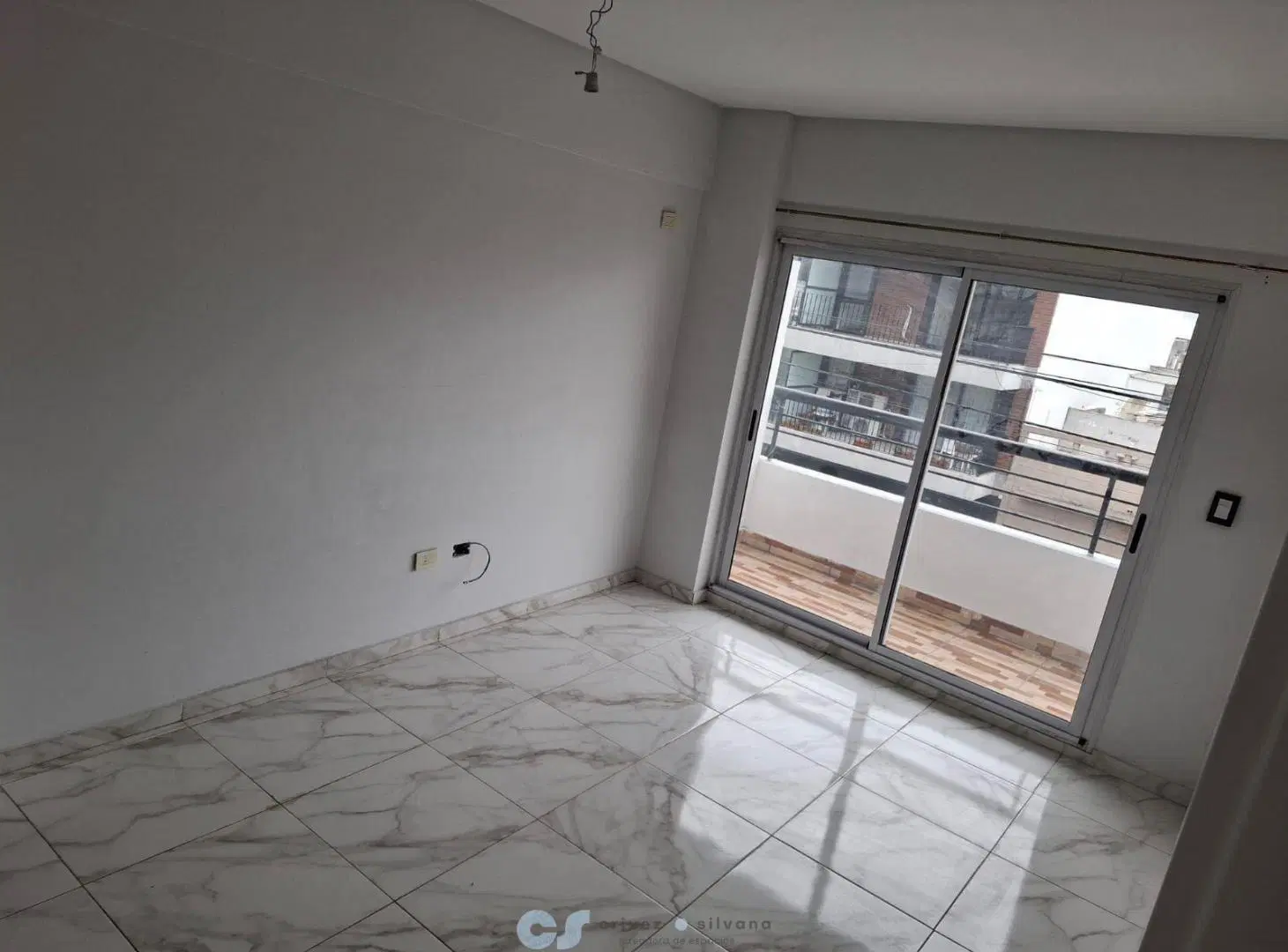 Alquiler y ó venta - 2 ambientes con balcon - Villa Real / Villa Devoto 3