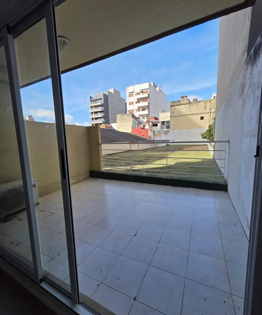 Departamento monoambiente en alquiler en Villa del parque 5