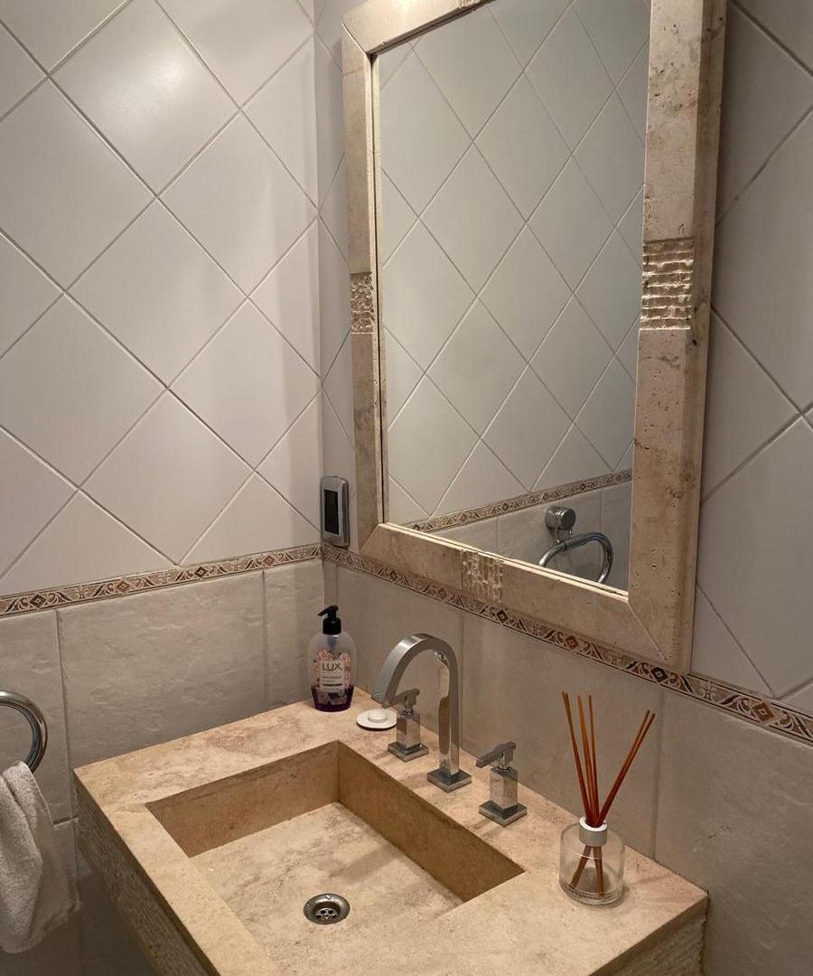 Foto de Departamento en duplex - 4 amb con balcón cochera y baulera - en Villa, imagen 1