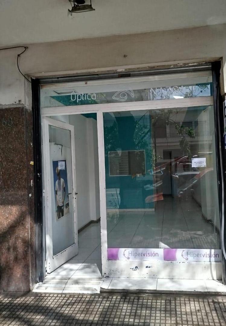 Foto de Local comercial en pleno barrio de Flores, imagen 4