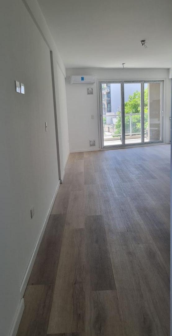 Foto de Venta CON RENTA monoambiente divisible - Villa Ortuzar - Balcon y Kamado, imagen 5