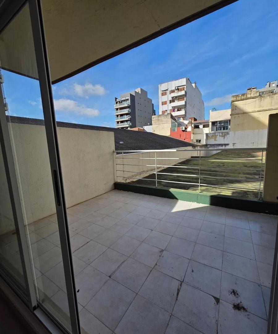 Foto de Alquiler de Departamento monoambiente con balcon aterrazado en Villa, imagen 1