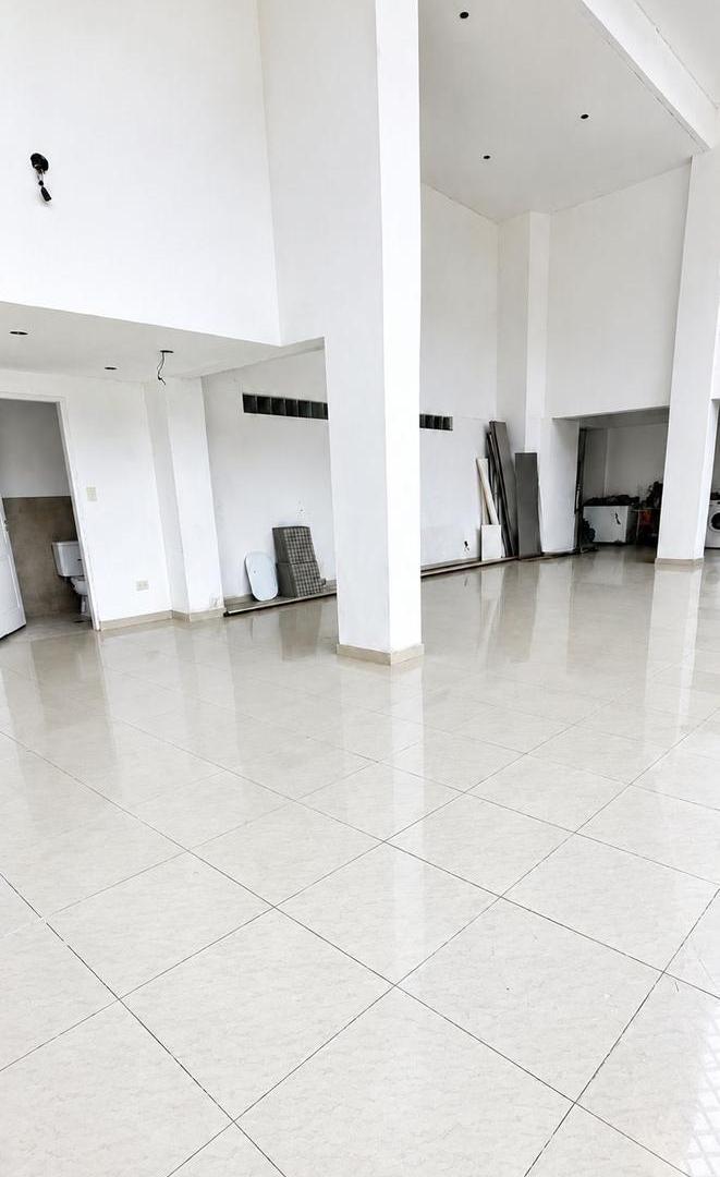 Foto de Local en esquina - en venta y ó alquiler - Villa Real / Villa Devoto, imagen 4