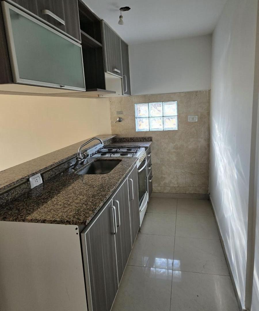 Foto de Departamento monoambiente con balcón - Villa Devoto, imagen 4