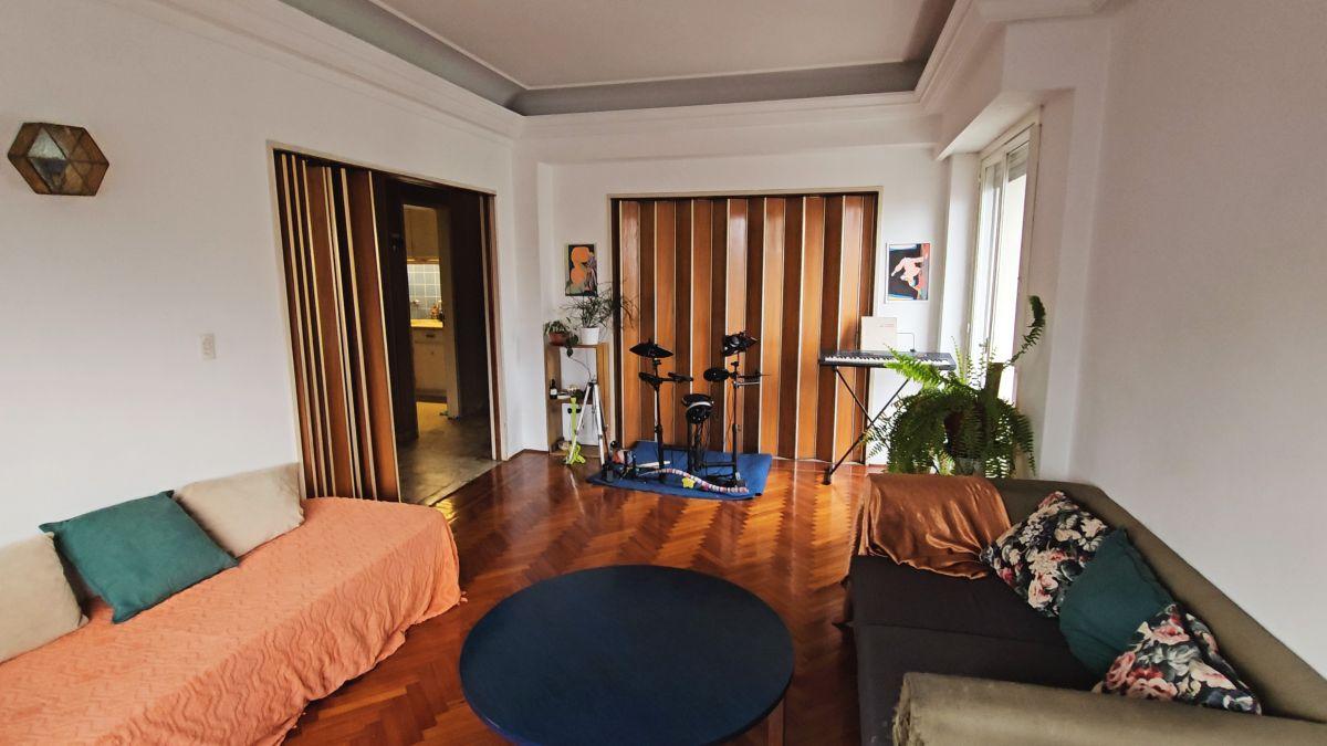 Foto de GRAN SEMI PISO DE 5 AMBIENTES EN ESQUINA SUPER LUMINOSO – MUY AMPLIO, imagen 4