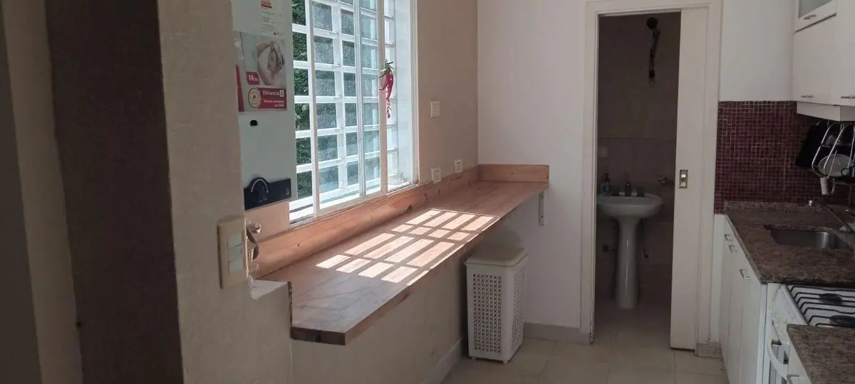 EXCELENTE PH TIPO DUPLEX 2 AMB C/PATIO. BAÑO Y TOIL. VESTIDOR. S/EXPEN RECICLADO. C. Arenal al 3400 5