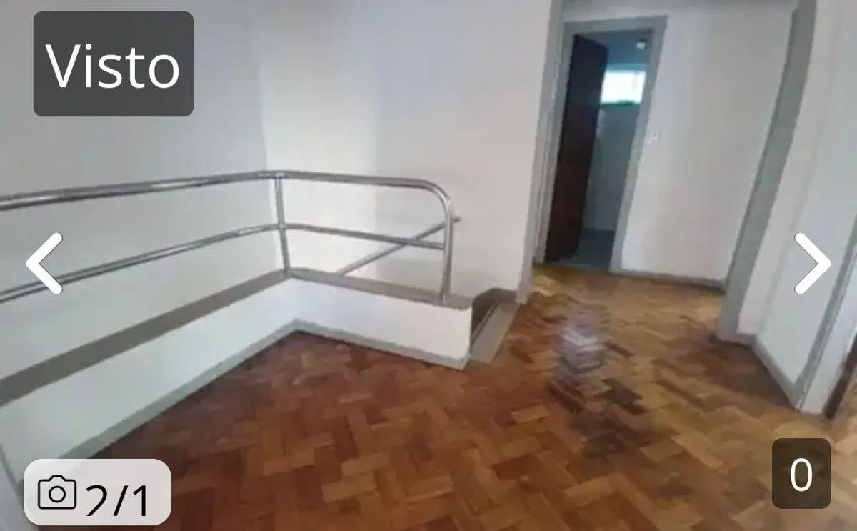 SOLO PARA USO COMERCIAL- PROFESIONAL
PH DE 5 AMB + HALL - SIN COCINA – 1° POR ESCALERA 5