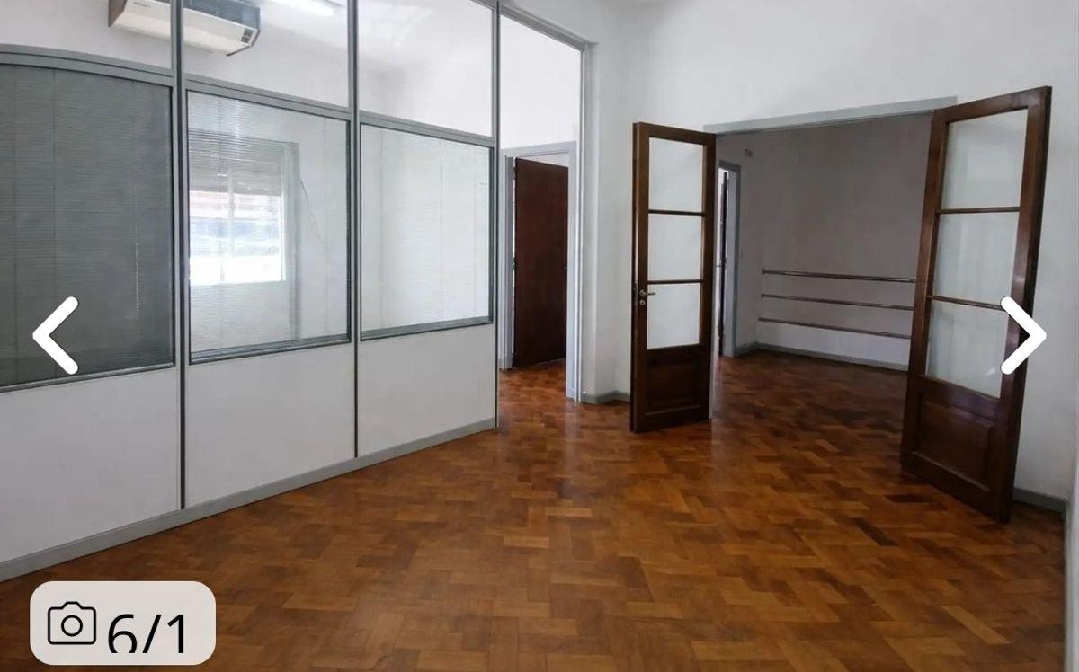 Foto de SOLO PARA USO COMERCIAL- PROFESIONAL PH DE 5 AMB + HALL - SIN COCINA, imagen 3