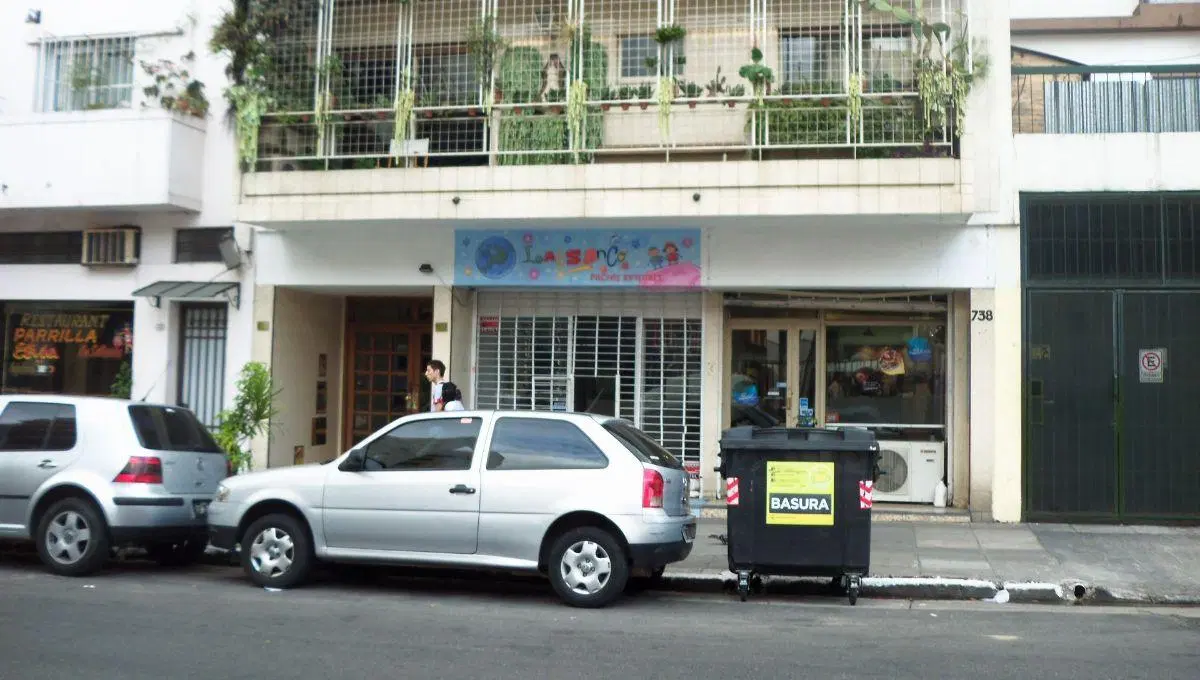 LOCAL DE 3 X 11 - ZONA DE OULET 2