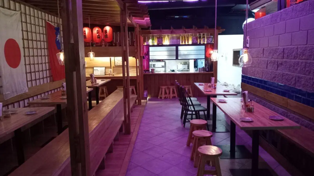 EXCELENTE LOCAL DE 8.20 X 26 – ACTUALMENTE RESTAURANTE EN MB ESTADO - Gorriti 5600 2