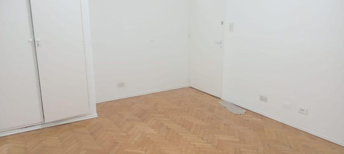 Foto de DEPTO DE 2 AMBIENTES INTERNO CON LAVADERO – TODO A NUEVO -Paraguay 5400, imagen 2