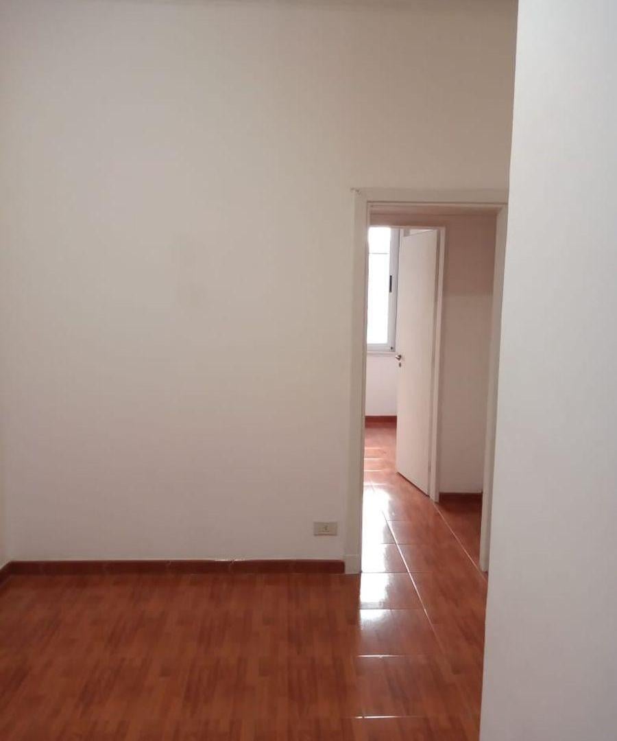 Foto de DEPTO DE 2 AMB AL FRENTE - APTO PROFESIONAL - MB ESTADO - Armenia, imagen 1