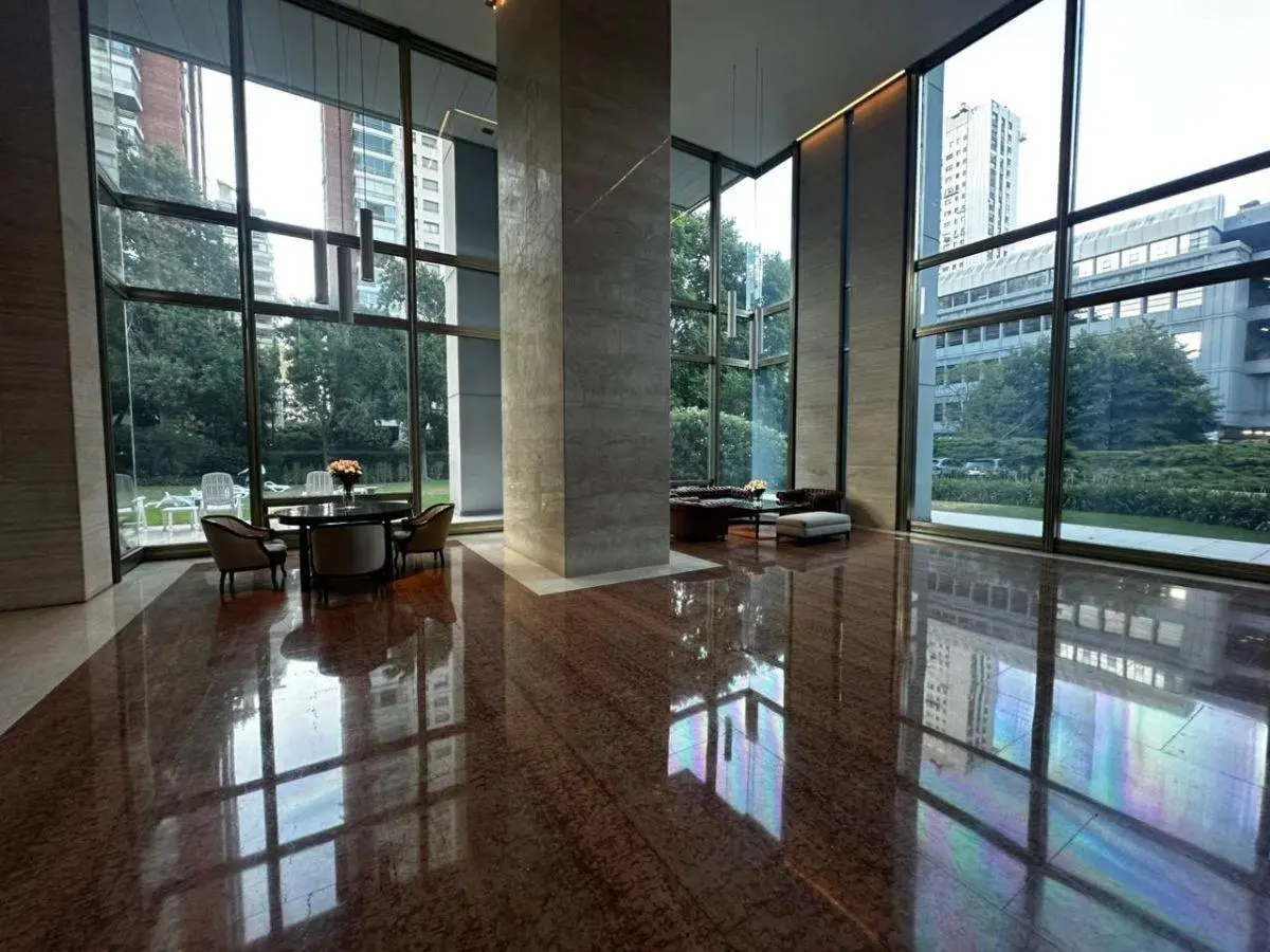ALQUILER RESIDENCIA DE LUJO EN LE PARC DEMARIA PISO ALTO CON VISTA AL RIO 2