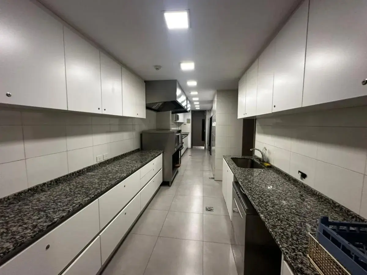 ALQUILER RESIDENCIA DE LUJO EN LE PARC DEMARIA PISO ALTO CON VISTA AL RIO 4
