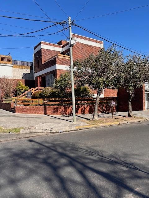 Retasada - Importante Casa en Barrio Parque San Andres Excelente Ubicacion 3