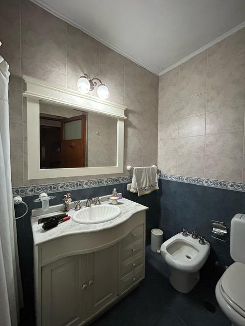 Chalet de 6 Ambientes en Florida Zona Residencial 390.000 U$s 5