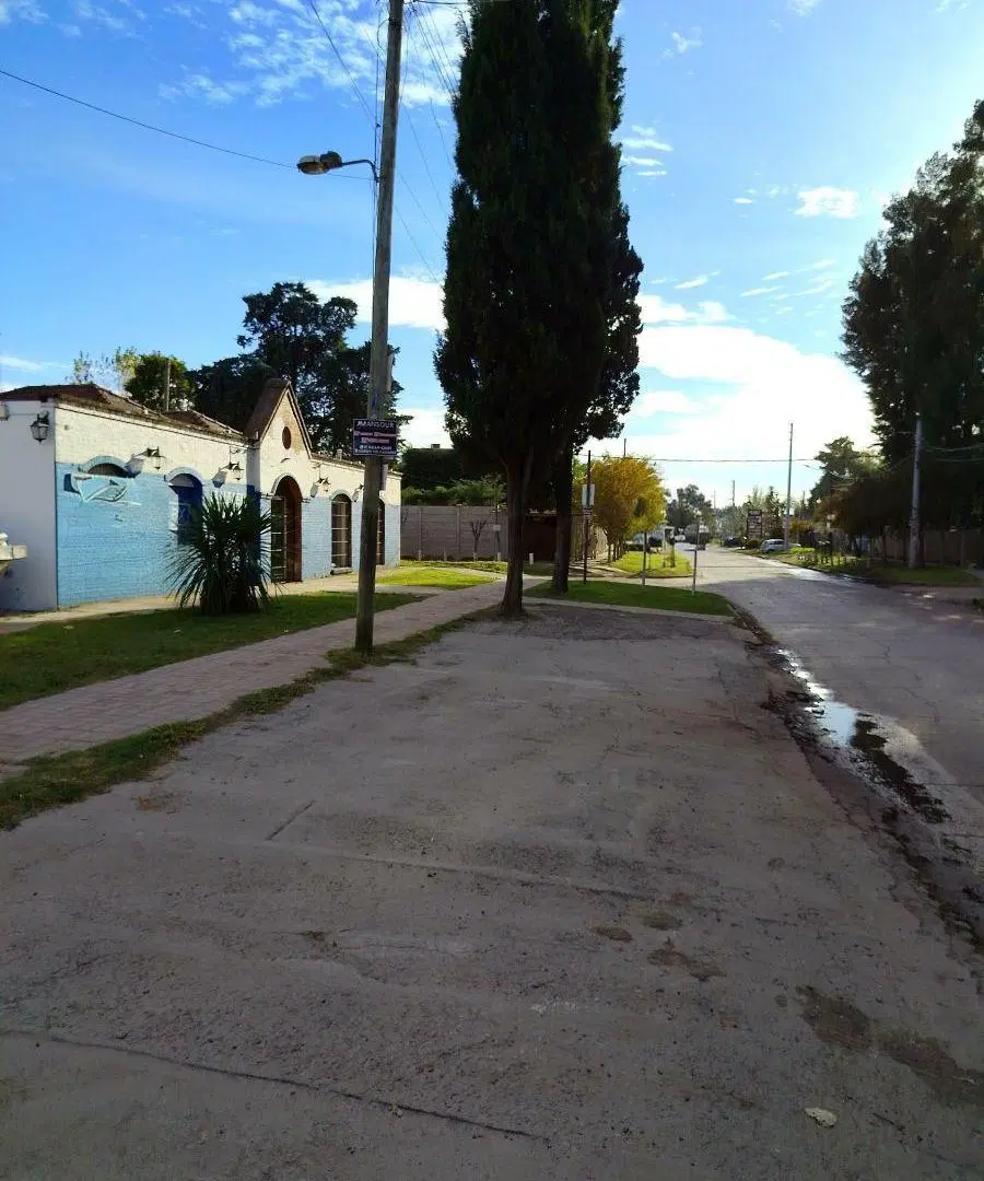 Fco Alvarez - SE ALQUILA Gran Local Comercial sobre Gorriti con estacionamiento para clientes 1