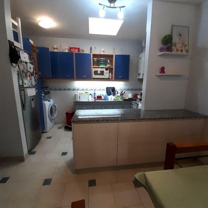 Departamento Tipo Casa en Venta en Lanus Oeste (Excelente Valor) 2