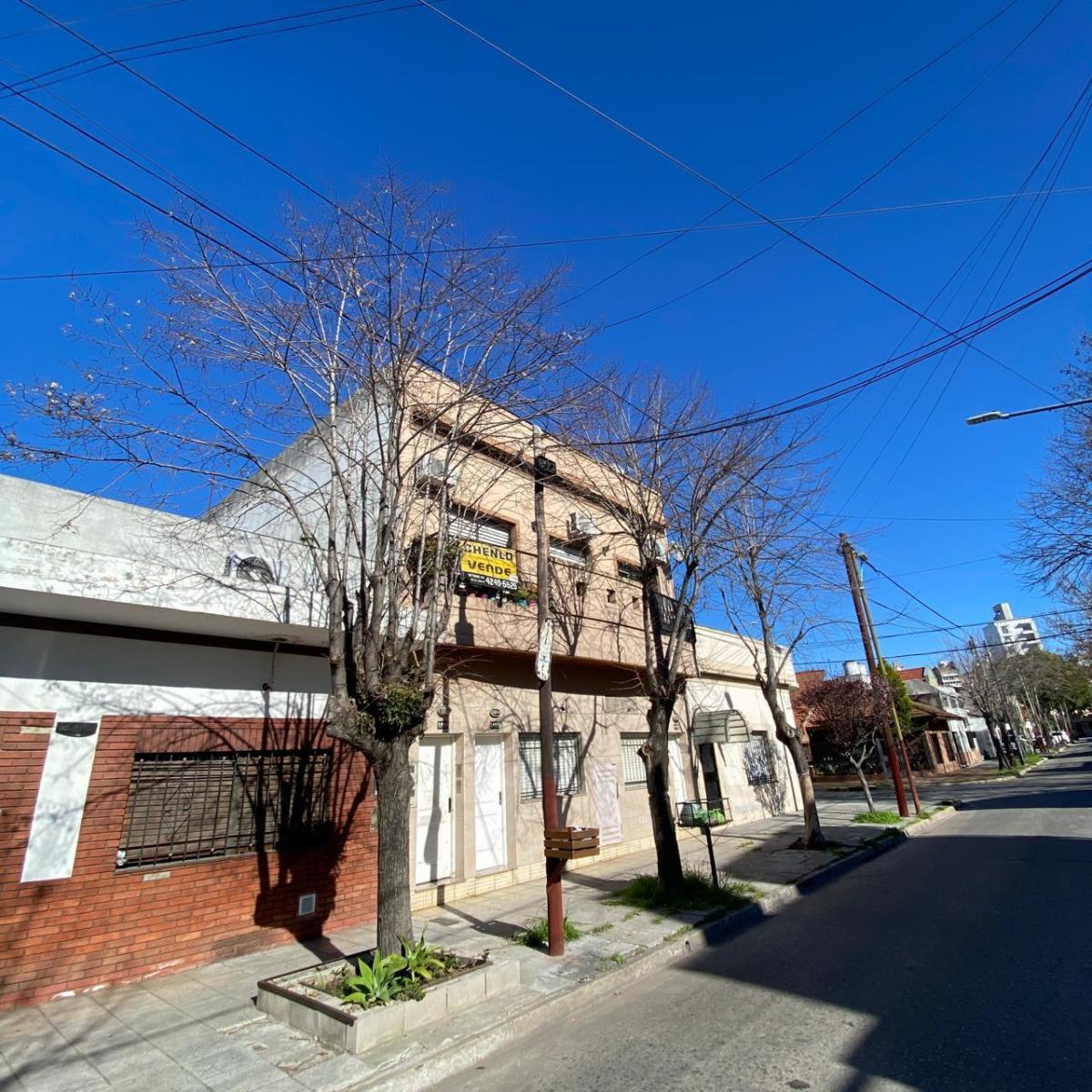 Departamento Tipo Casa en Venta en Lanus Oeste (Excelente Valor) 4