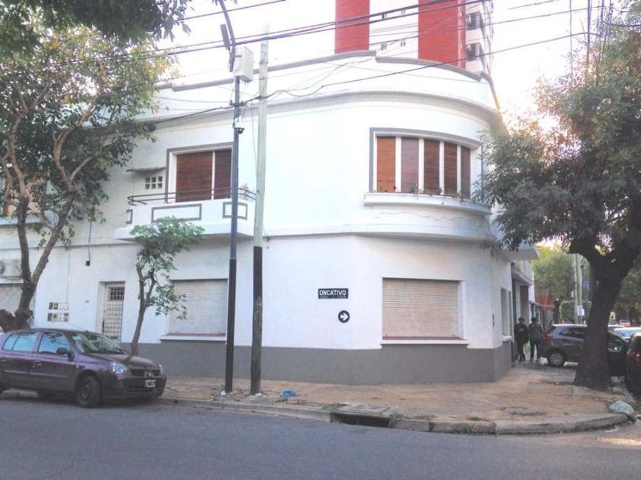 Departamento Tipo Casa en Venta en Lanus Este