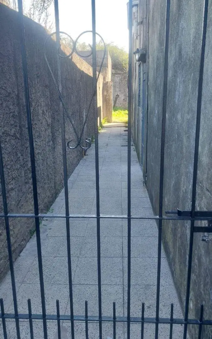 ¡PH al Frente con Patio en Lomas de Zamora, de 2 Amb! 3