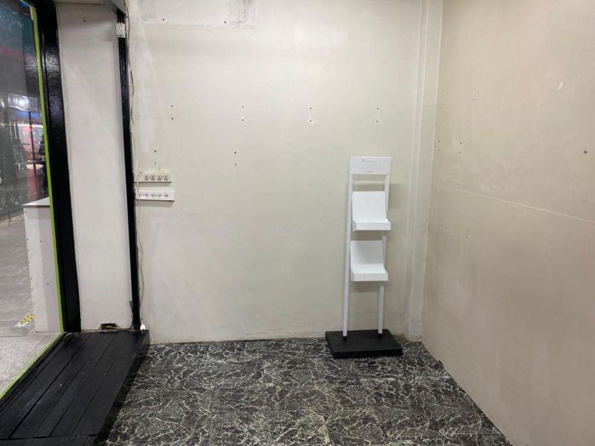 Foto de GALERIA CENTRAL LOCAL N°9 EN ALQUILER, imagen 3