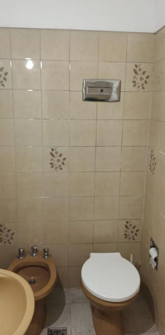 Foto de EXCELENTE DEPARTAMENTO DE 2 AMBIENTES!!, imagen 2