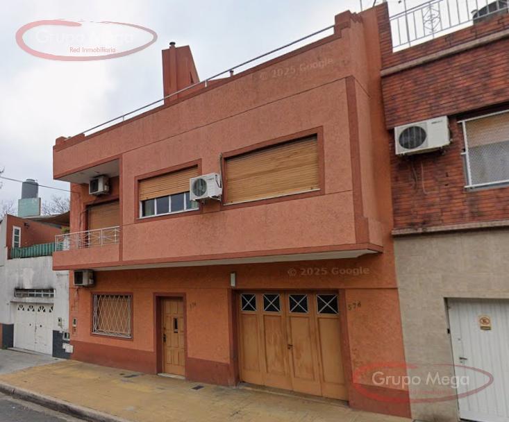 CASA EN EL BARRIO DE VERSALLES DE 4 AMBIENTES