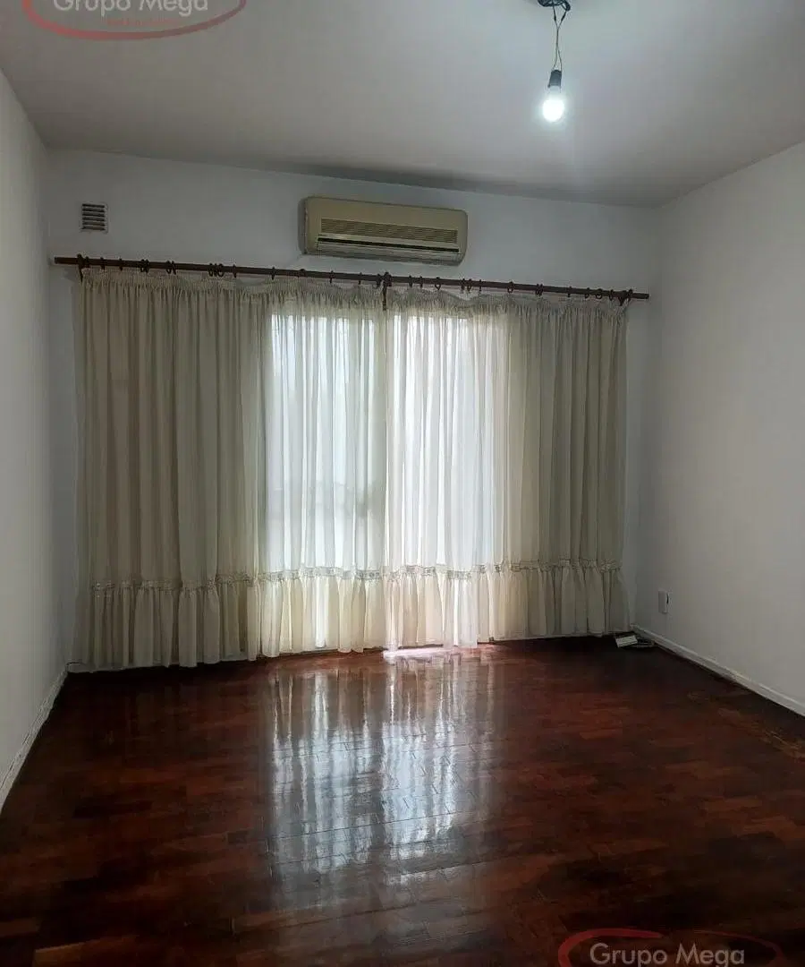 EXCELENTE DEPARTAMENTO DE 4 AMBIENTES PB RECIEN PINTADO! 3