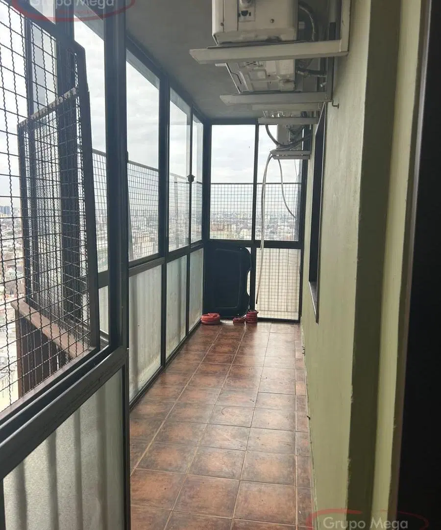 EXCEL. DEPTO DE 3 AMB C/BALCON 8