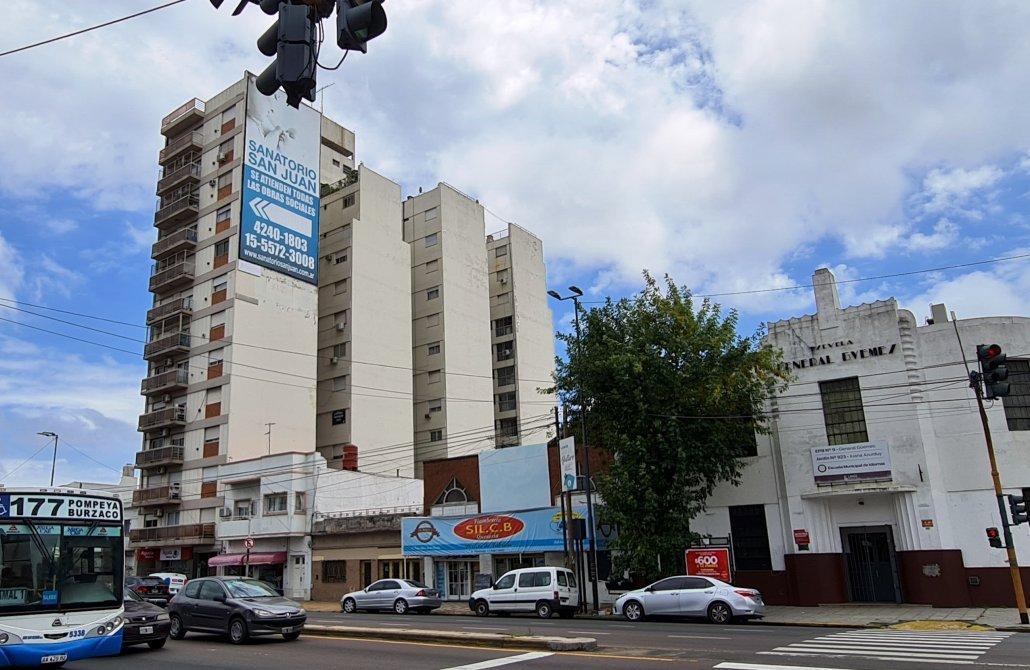 Depto. 4 amb. c/cochera cubierta **NUEVO VALOR DEL MERCADO**