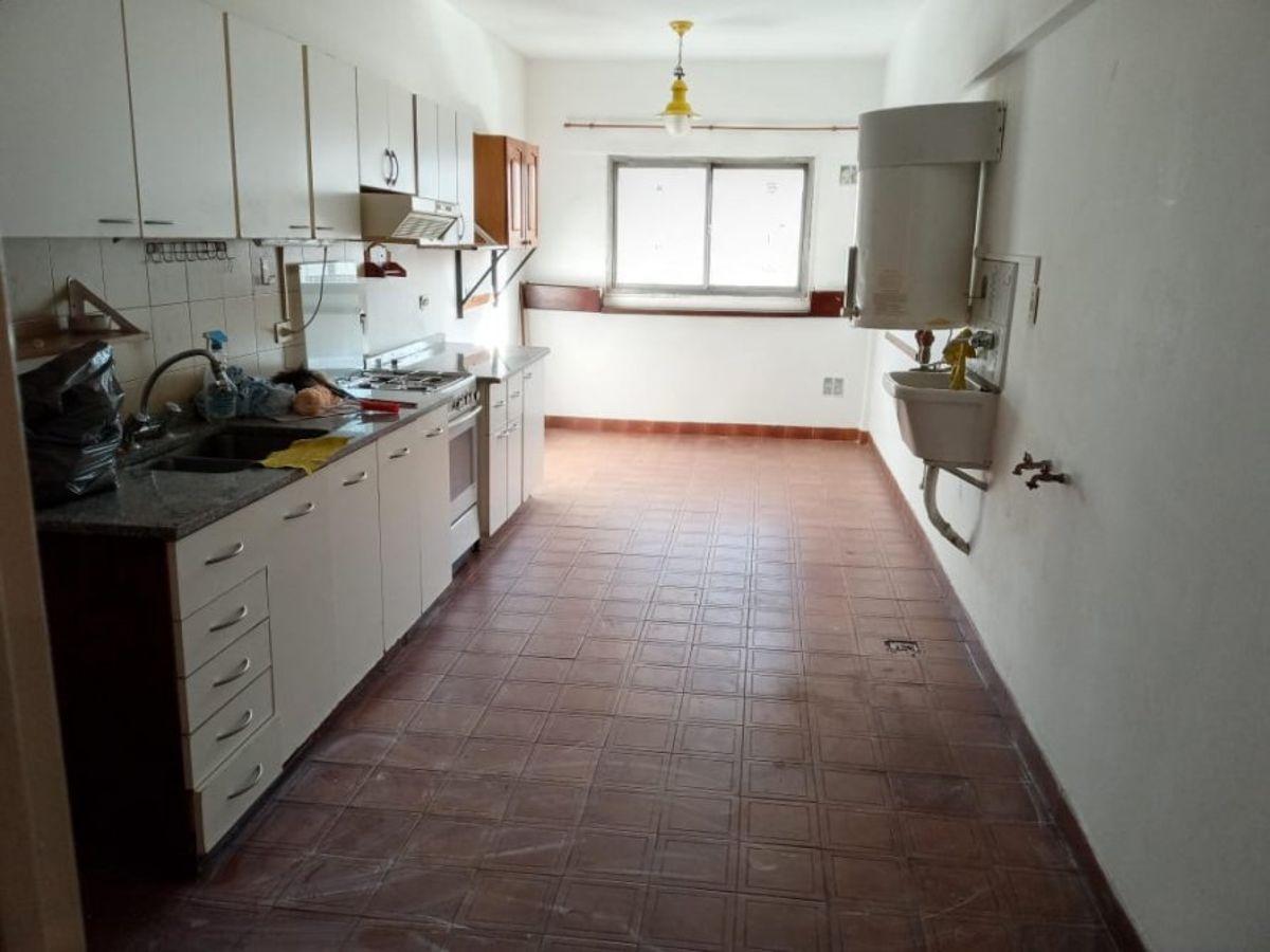 Foto de Departamento 4 ambientes muy luminoso!, imagen 5