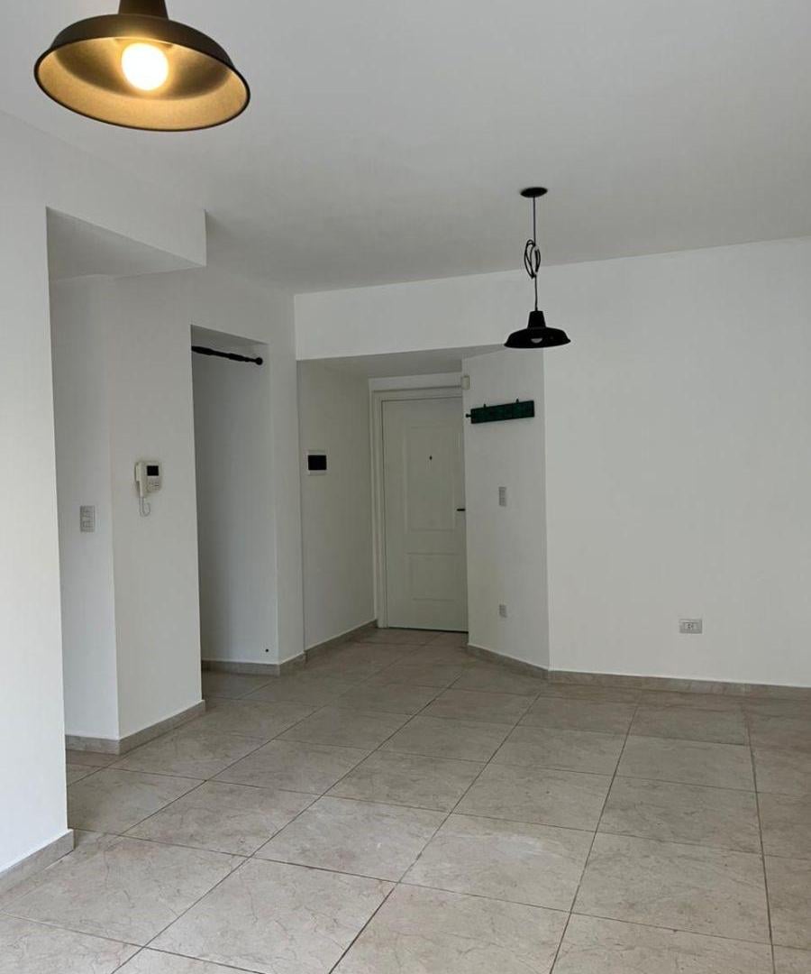 Foto de ¡Muy Lindo Departamento de 2 Ambientes, Luminoso y Ubicado en Una, imagen 3