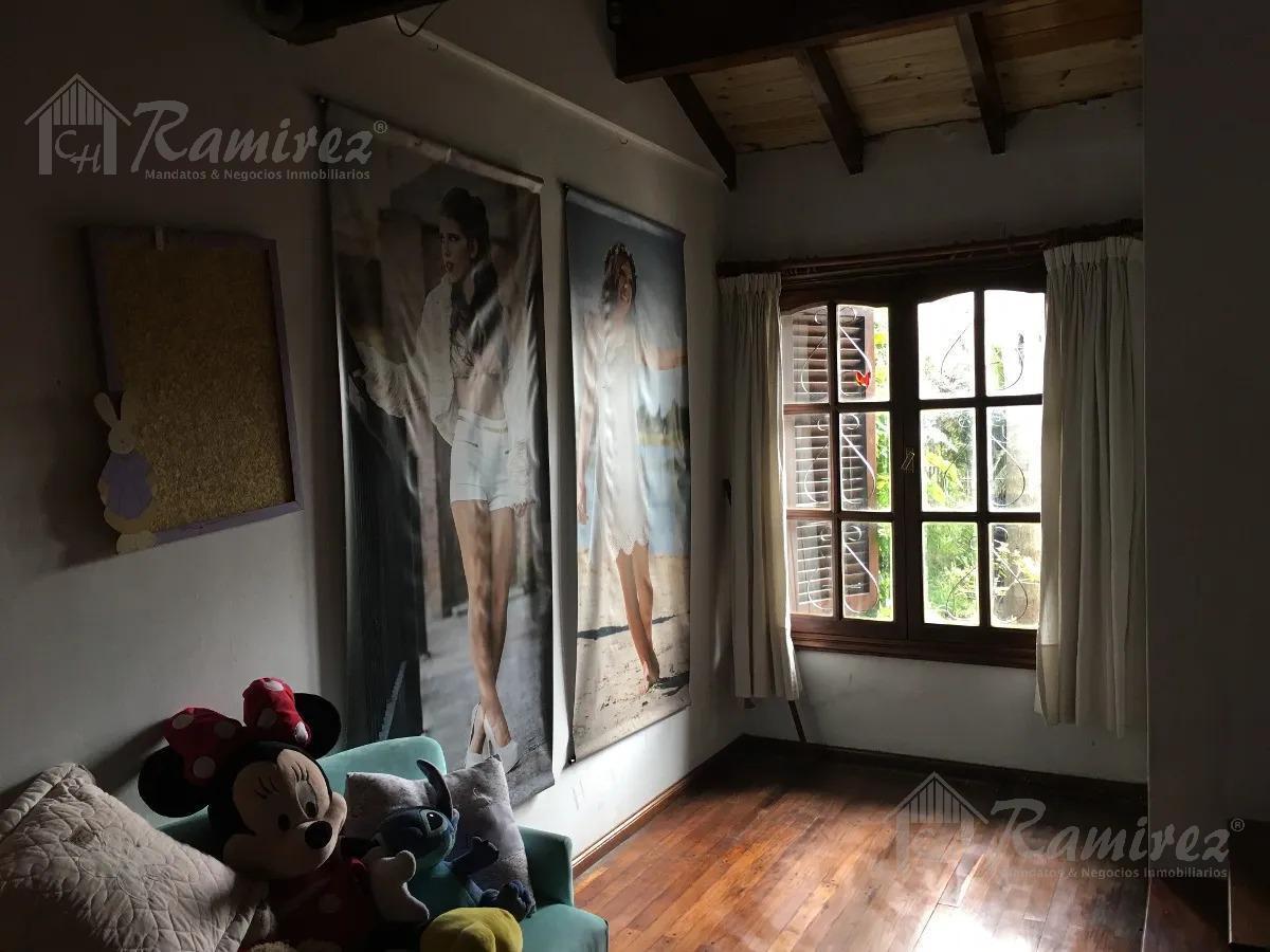Hermoso Chalet 6 Amb. en Venta - Ituzaingó Norte 1