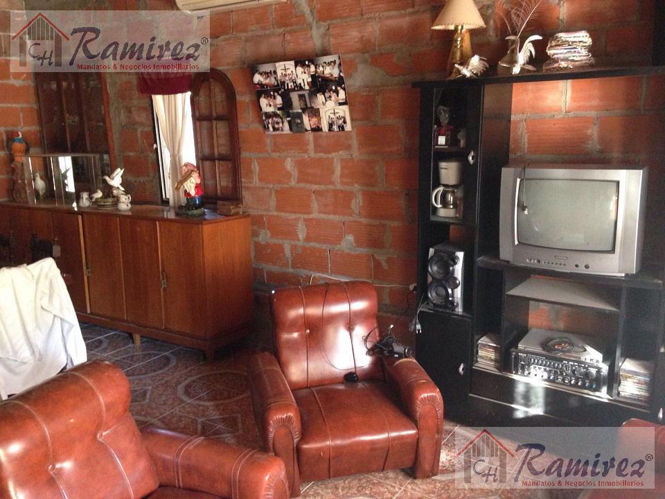 Amplia Casa en Venta de 3 Ambientes - San Miguel 3