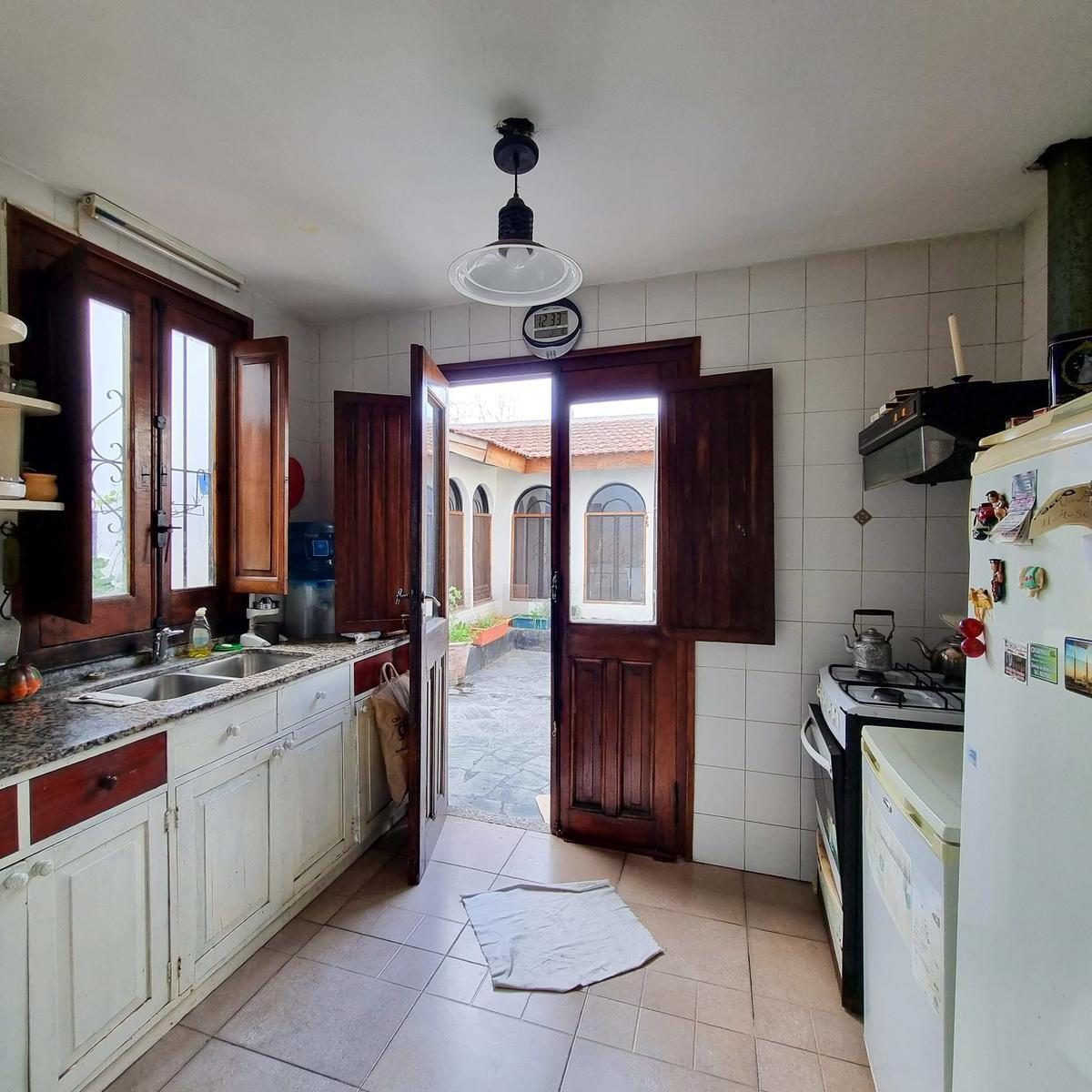 Local en Alquiler 60 m² a m de Escuela - Moreno *reservado* 3