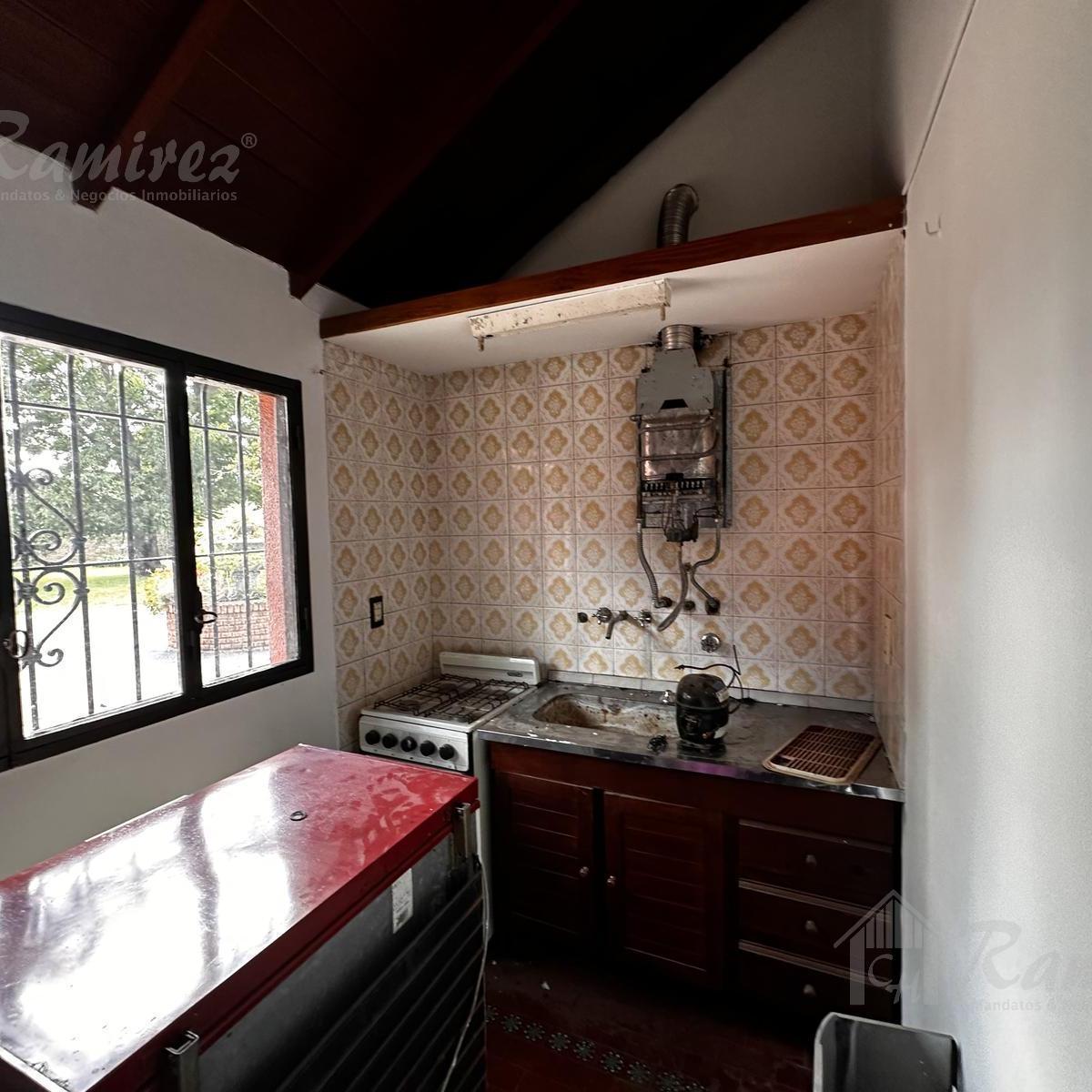 Casa Quinta 2 Propiedades Pileta, Lote 4500 m², Ideal Inversor - Ituzaingo Norte 4
