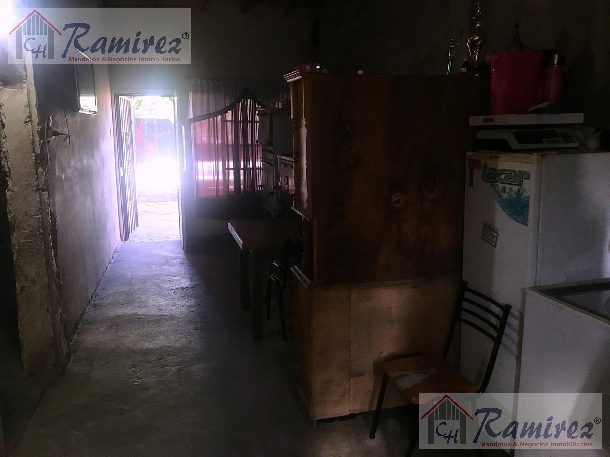 Casa 3 Amb. con 3 Departamentos en Venta - Moreno 3